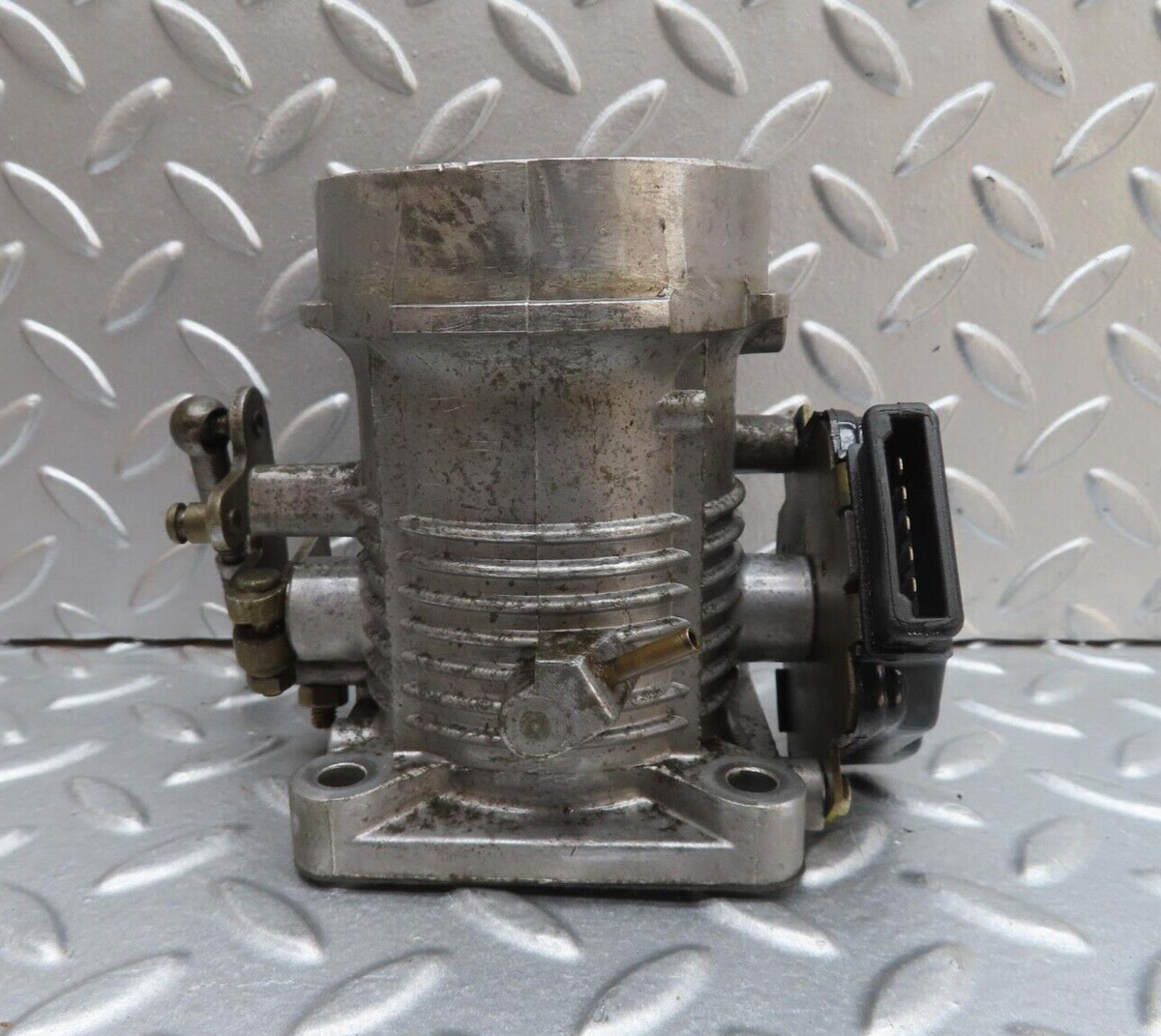 13712 Mercedes-Benz R107 Throttle Body Valve & Position Switch 0280120015
