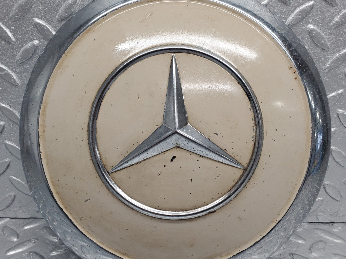 48387 Mercedes-Benz Chrome Wheel Hub Cap