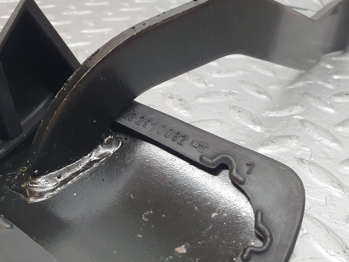 43896 Mercedes-Benz C123 230CE Coupe Brake Pedal With Rubber A1232910082