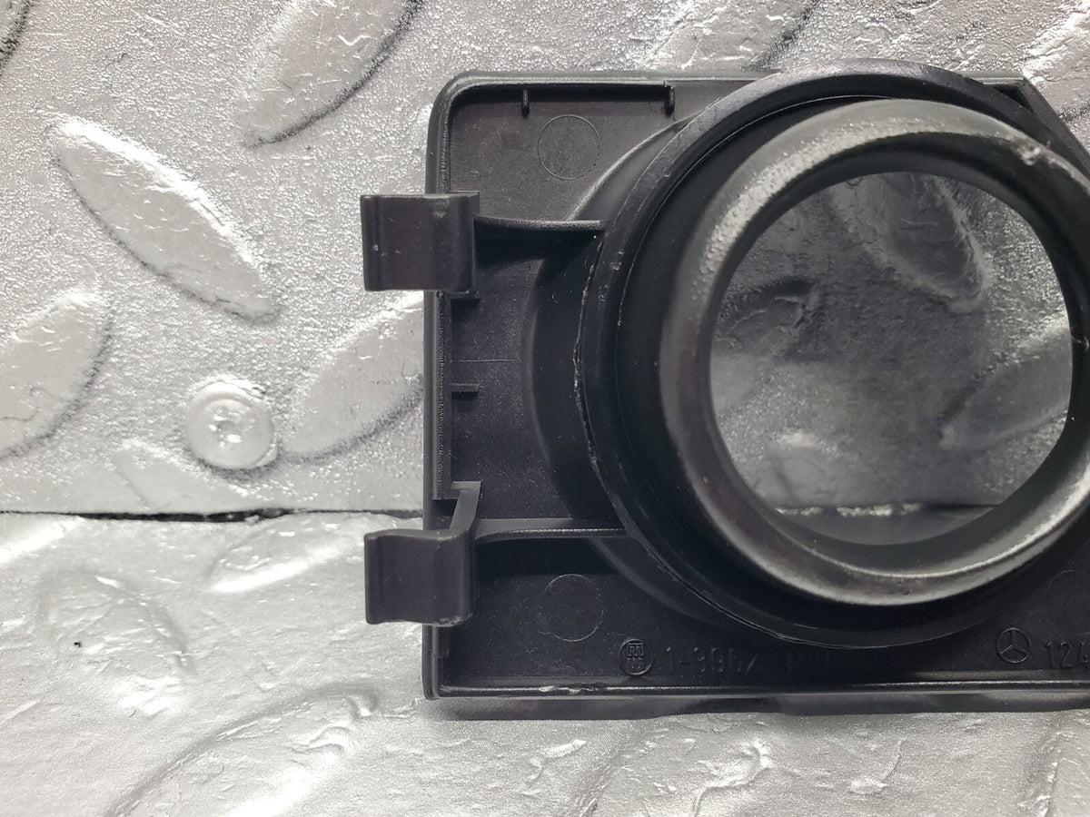 48464 Mercedes-Benz A124 320E Cabriolet Ignition Switch Cover Surround A1246800165