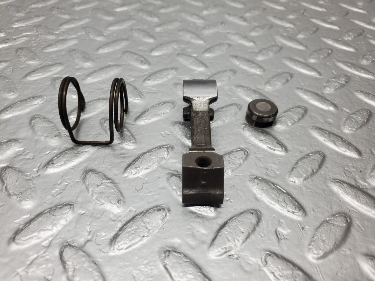 48865 Mercedes-Benz W108 Valve Rocker Arm With Retaining Spring & Tappet