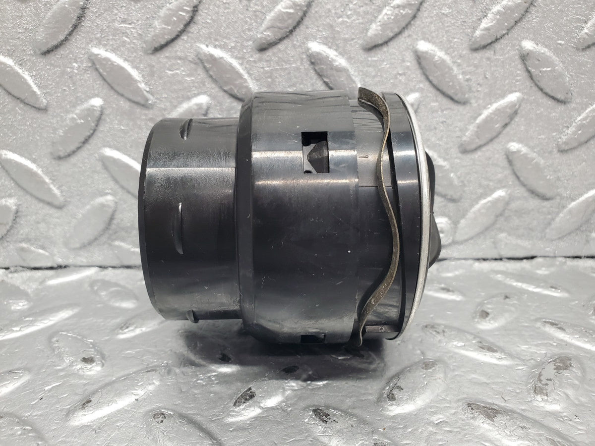 51372 Mercedes-Benz C107 R107 Dashboard Air Vent