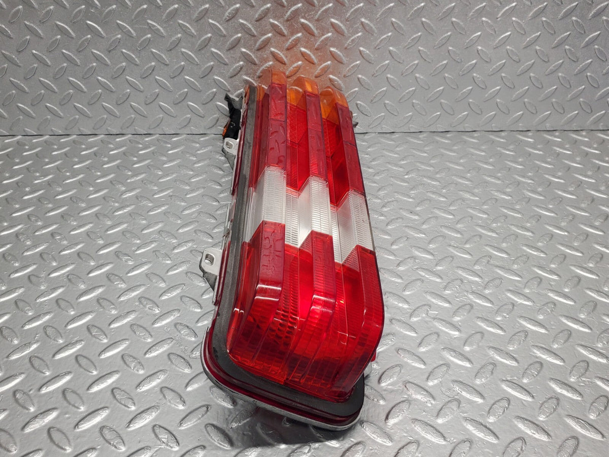 48688 Mercedes-Benz W123 Tail Light Left Side No Bulb Holder 0153240 R3