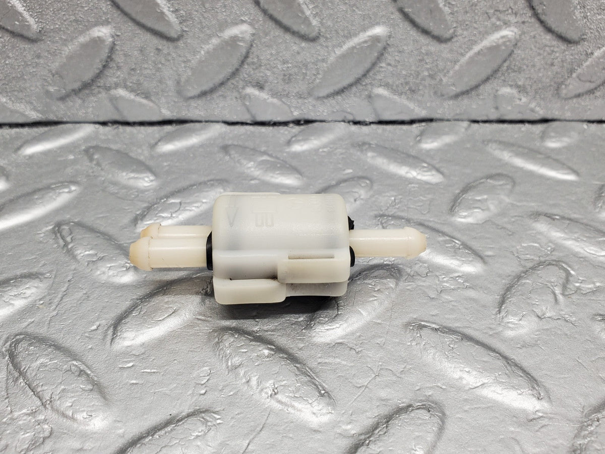 49123 Mercedes-Benz A124 320E Cabriolet Windscreen Washer Fluid Distributor