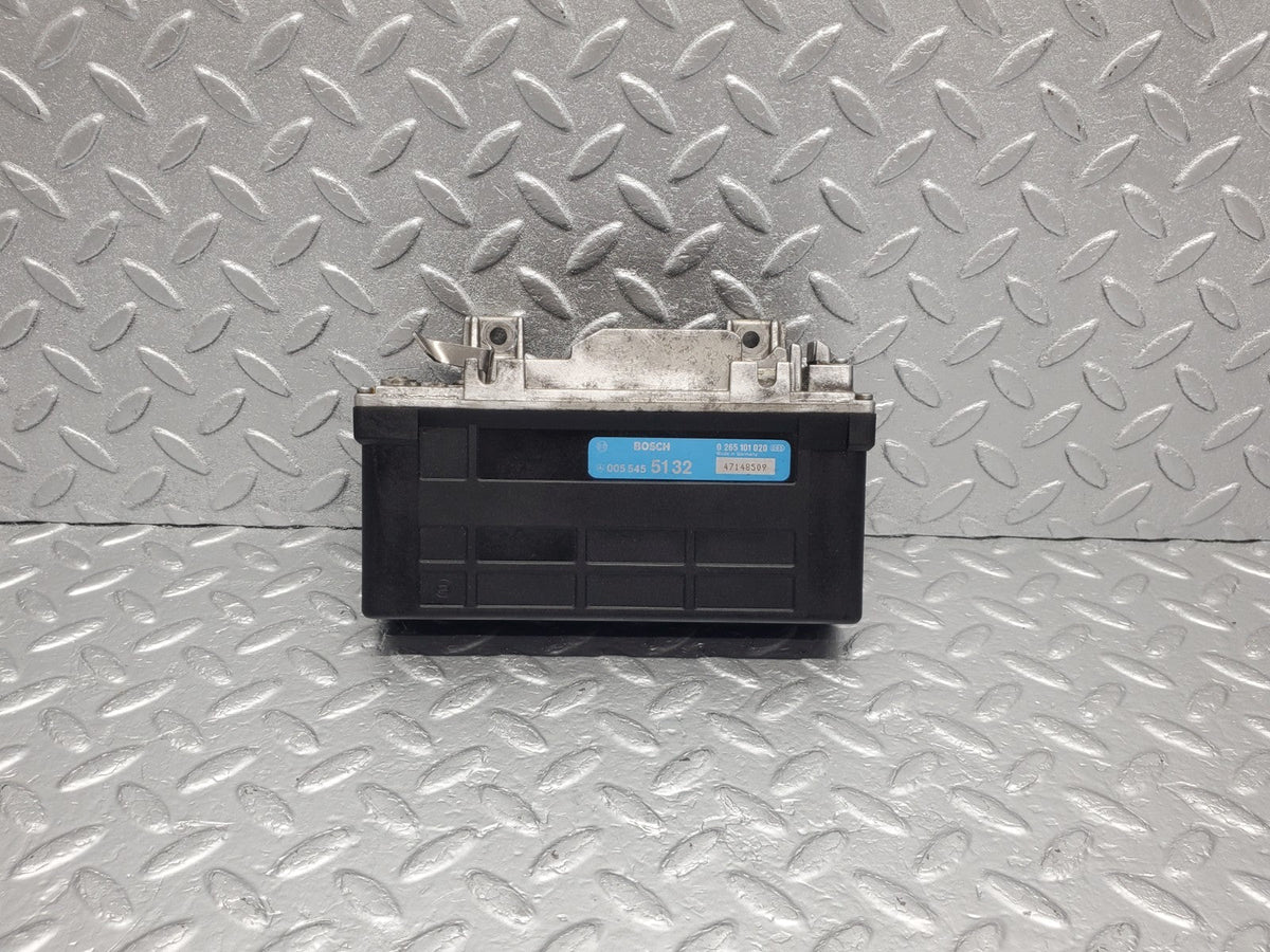 49087 Mercedes-Benz A124 320E Cabriolet ABS Control Unit Bosch A0055455132 0265101020