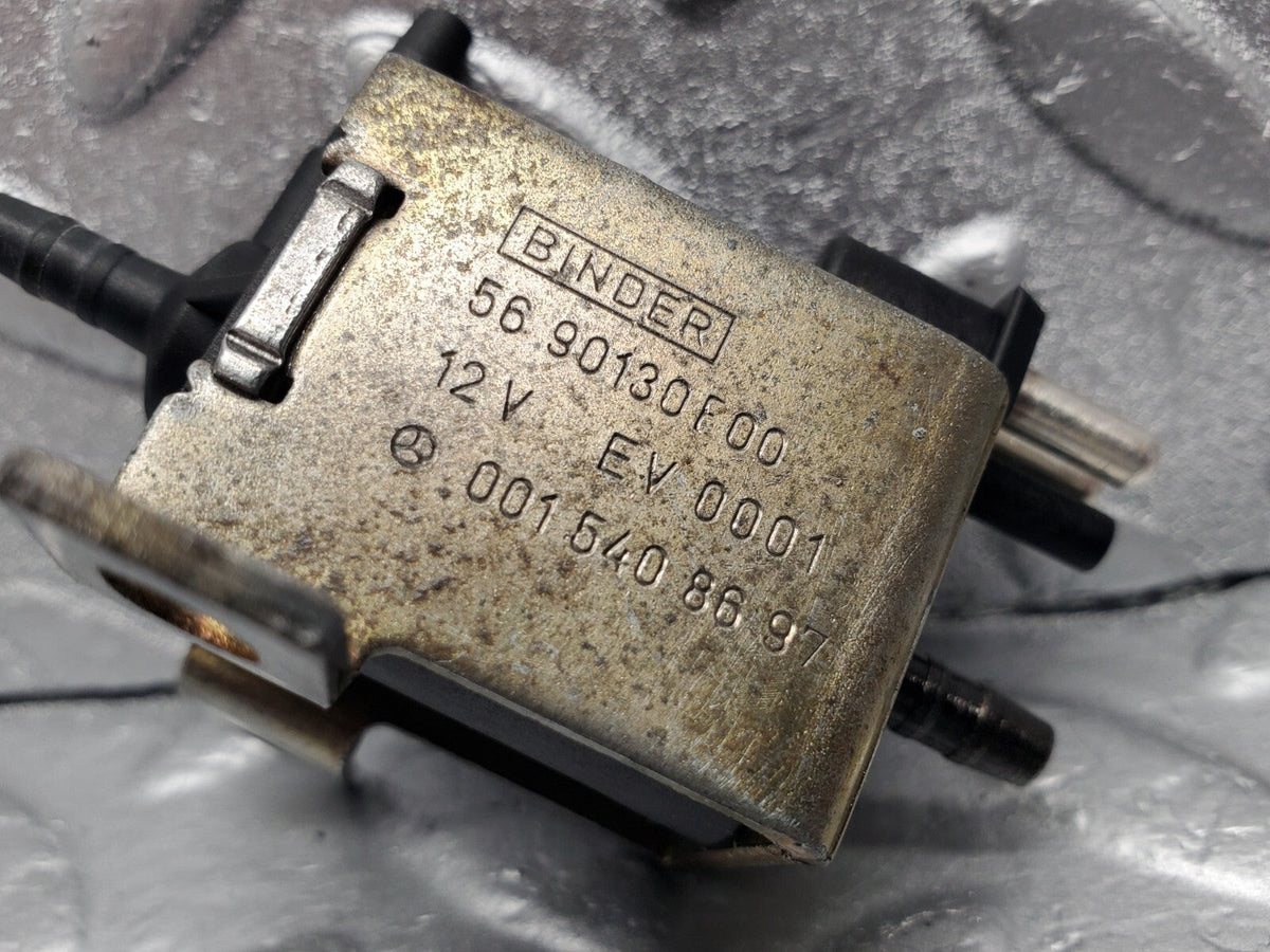 48987 Mercedes-Benz A124 320E Cabriolet Vacuum Control Valve A0015408697