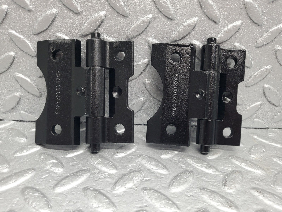 49538 Mercedes-Benz C123 Coupe Door Hinge Pair Right Side A1237200037