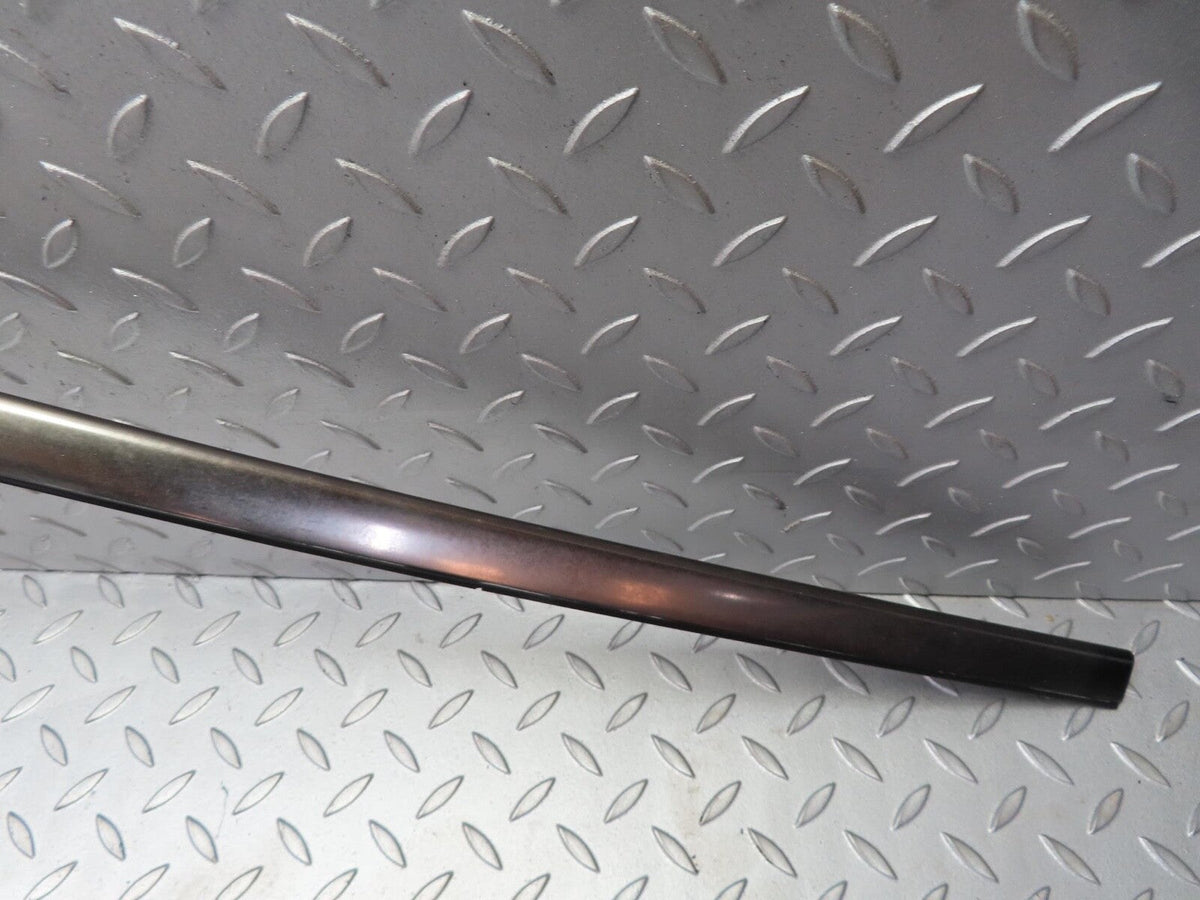 16508 Mercedes-Benz W124 260E Roof Chrome Right Side