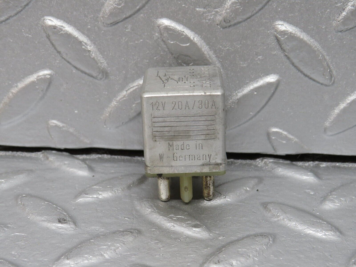 40687 Mercedes-Benz W123 300D Multi Purpose Relay A0015420219
