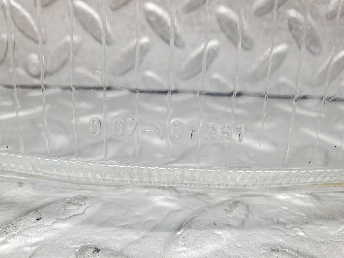 48522 Mercedes-Benz W115 Headlight Lens Hella 0 07-101361