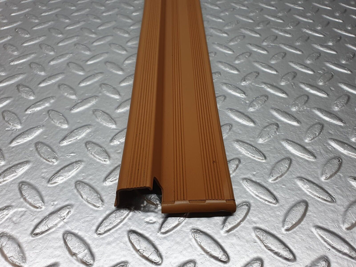 41418 Mercedes-Benz W124 200E Front Left Door Sill Trim Palomino
