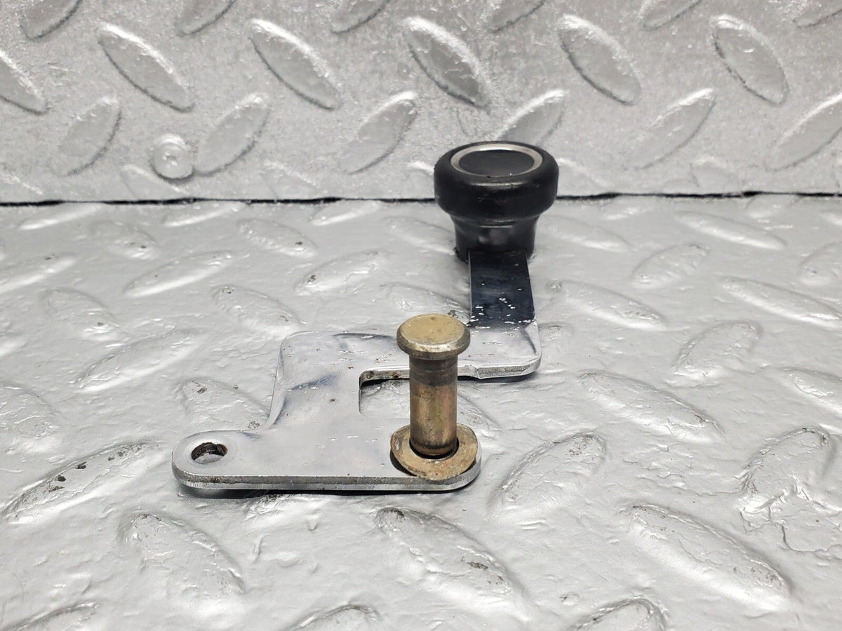 48547 Mercedes-Benz W108 Quarter Window Opener Handle Right Side