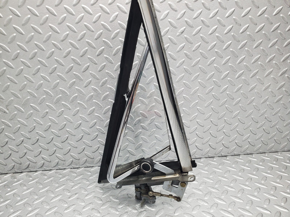 50664 Mercedes-Benz W108 280SE 3.5 Front Right Quarter Window