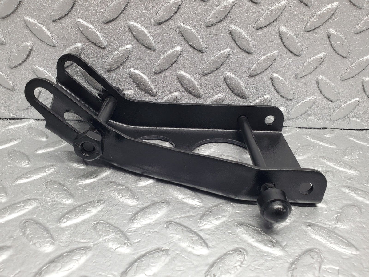 49854 Mercedes-Benz R107 380SL Alternator Generator Bracket