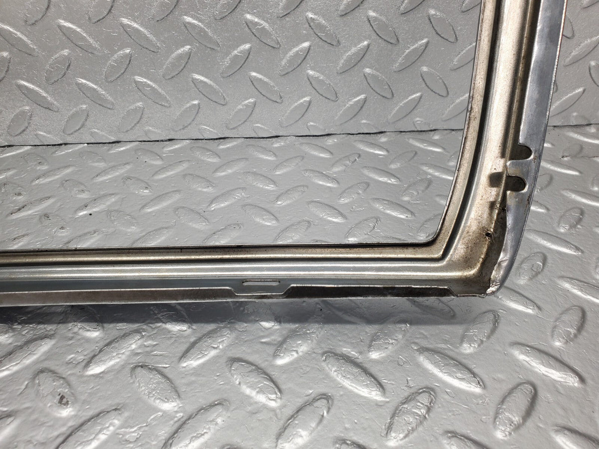 48753 Mercedes-Benz W123 Bonnet Grill Chrome Frame