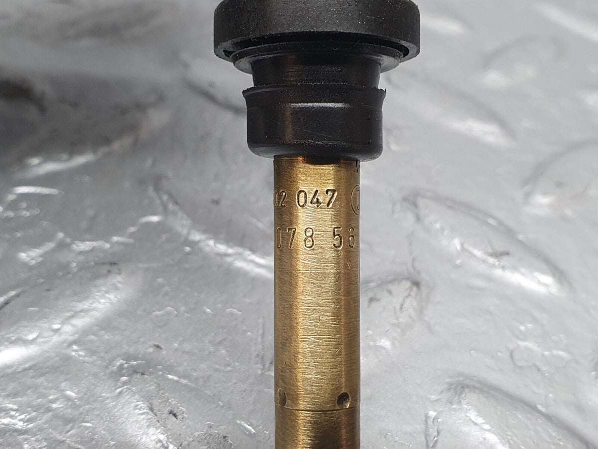 41037 Mercedes-Benz W126 300SE Fuel Injector Bosch A0000785623 0437502047