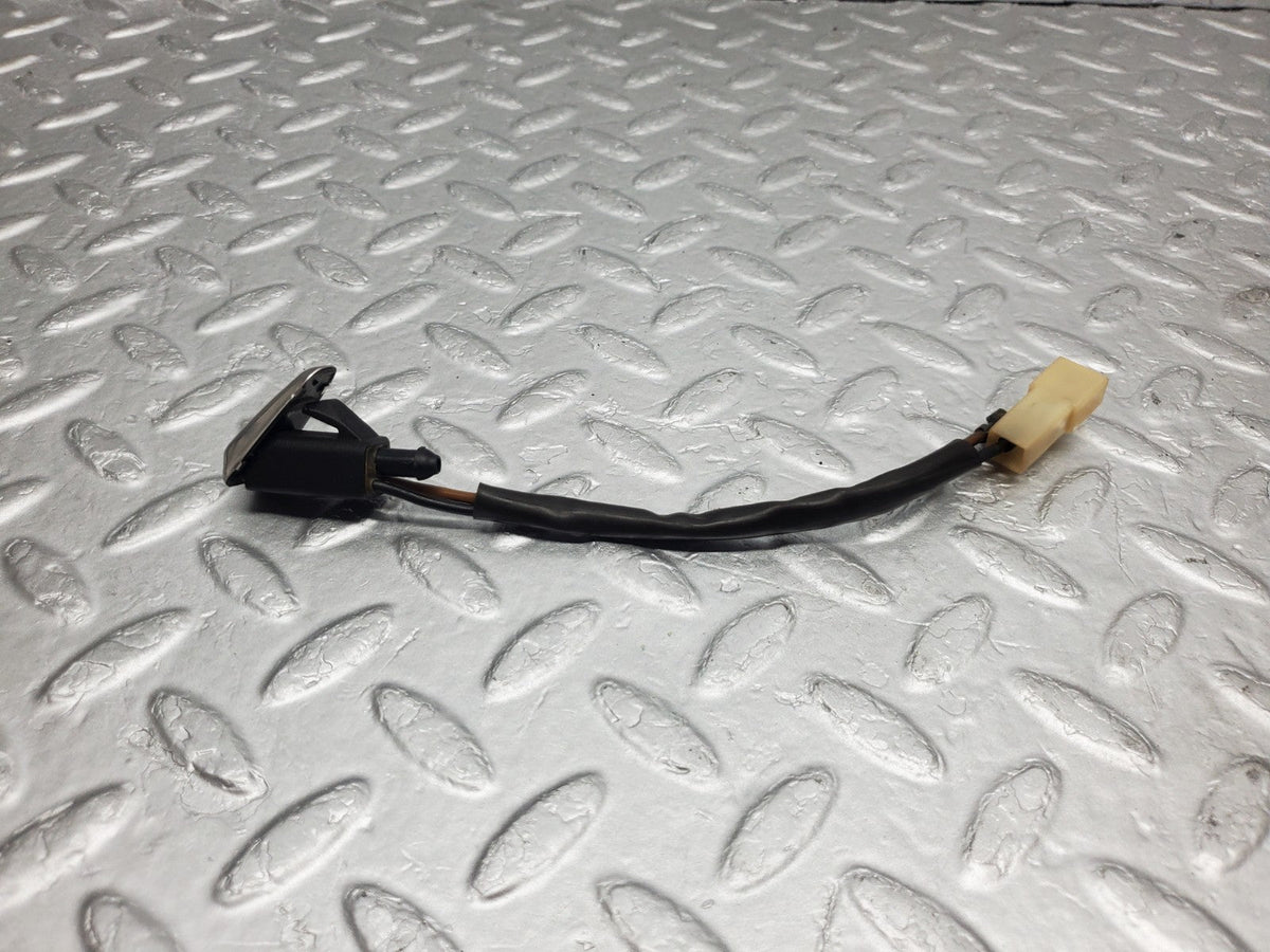 49623 Mercedes-Benz W126 C126 Windscreen Washer Nozzle