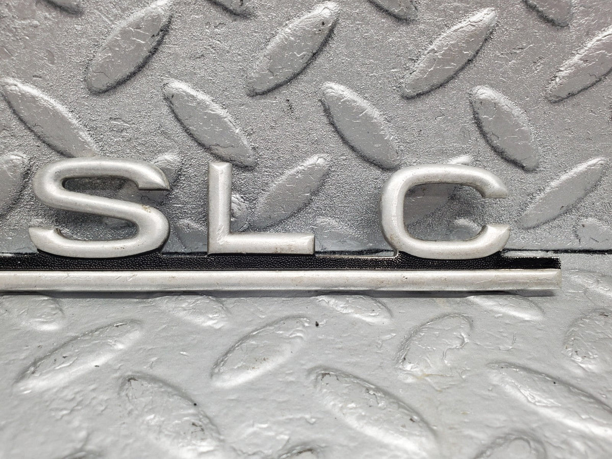 49600 Mercedes-Benz C107 R107 450 SLC Trunk Badge Emblem