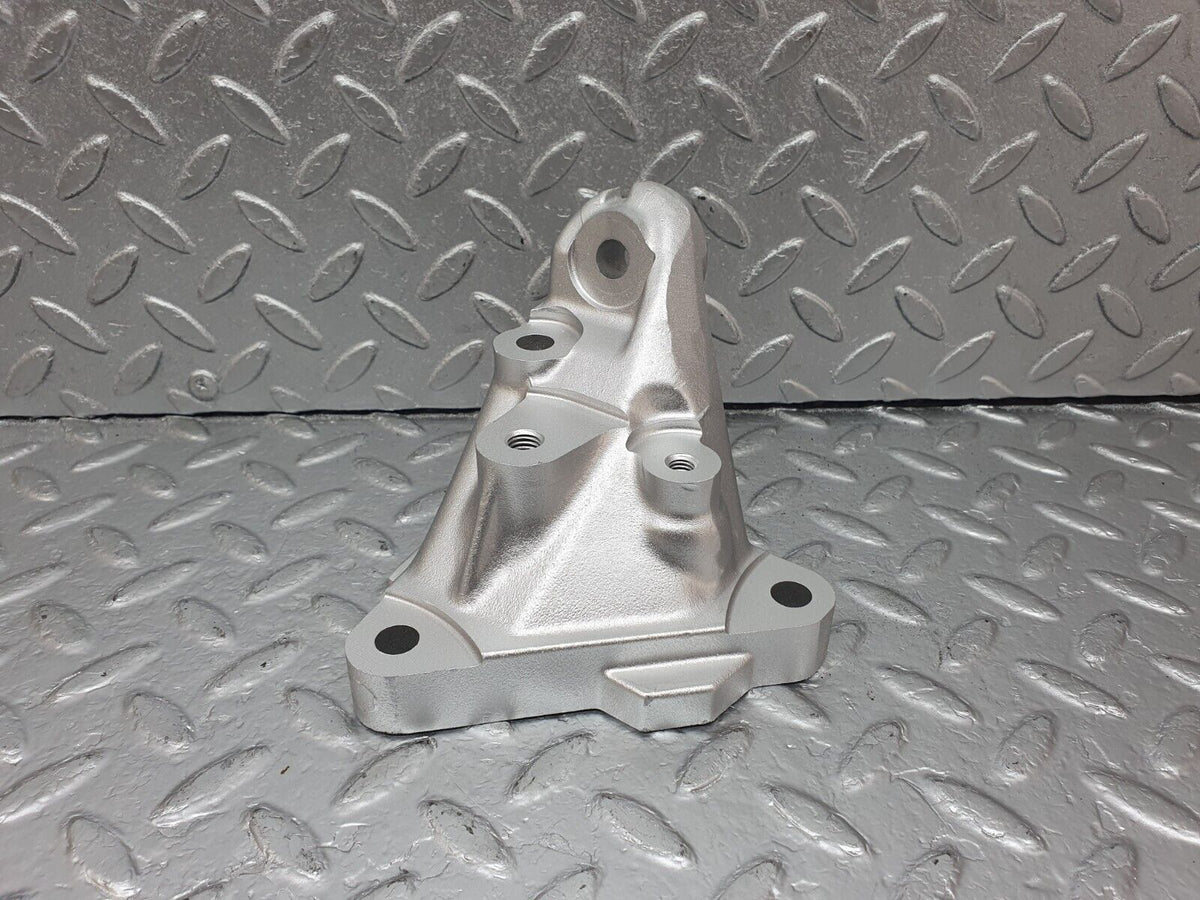 42710 Mercedes-Benz W201 190 2.0L Engine Mount Bracket Left Side A1022234104