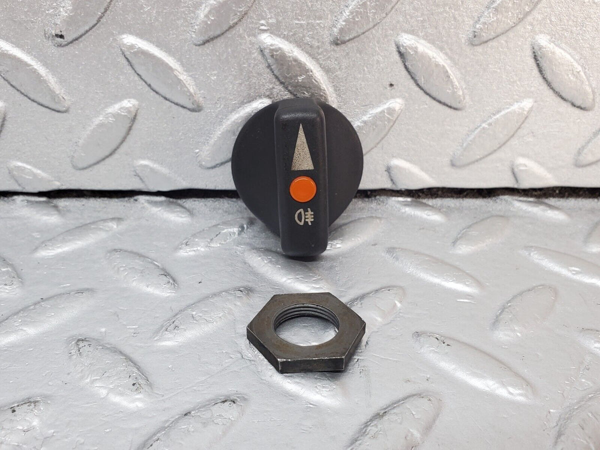 45598 Mercedes-Benz W126 420SE Headlight Switch Knob