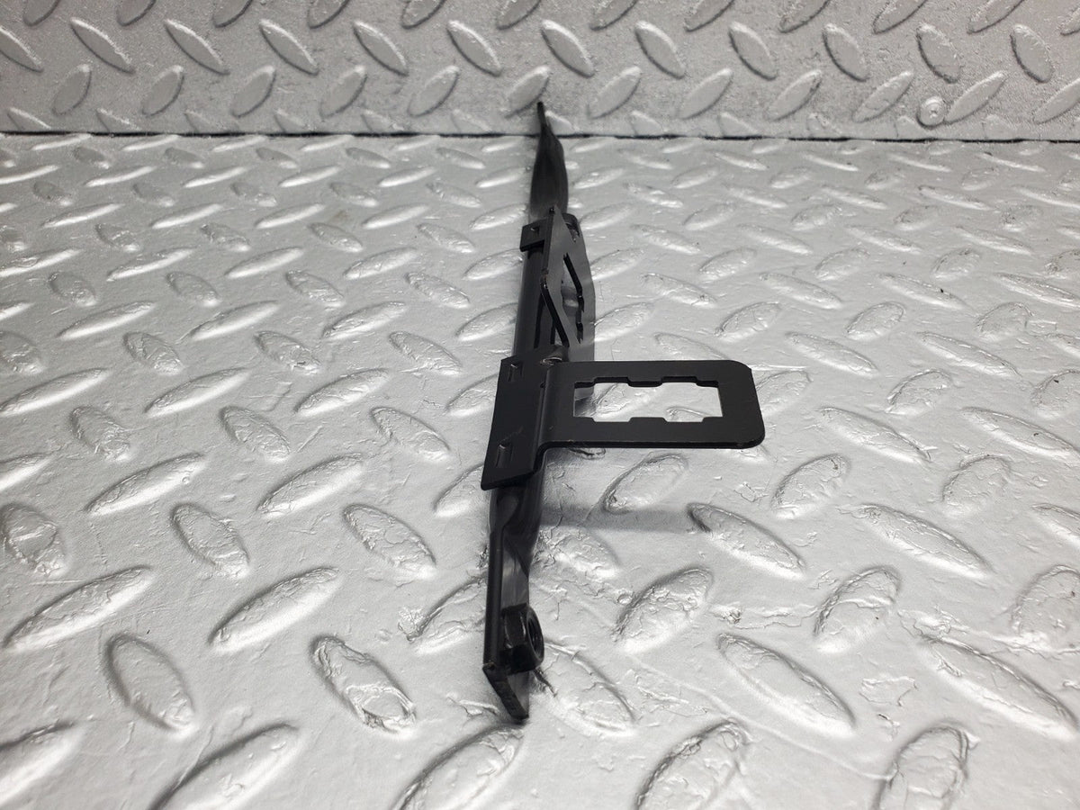 49379 Mercedes-Benz A124 320E Cabriolet Dashboard Bracket