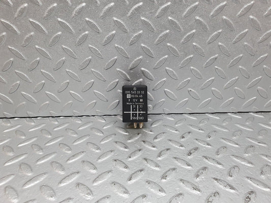 41098 Mercedes-Benz W126 300SE Light Control Relay A0055453332