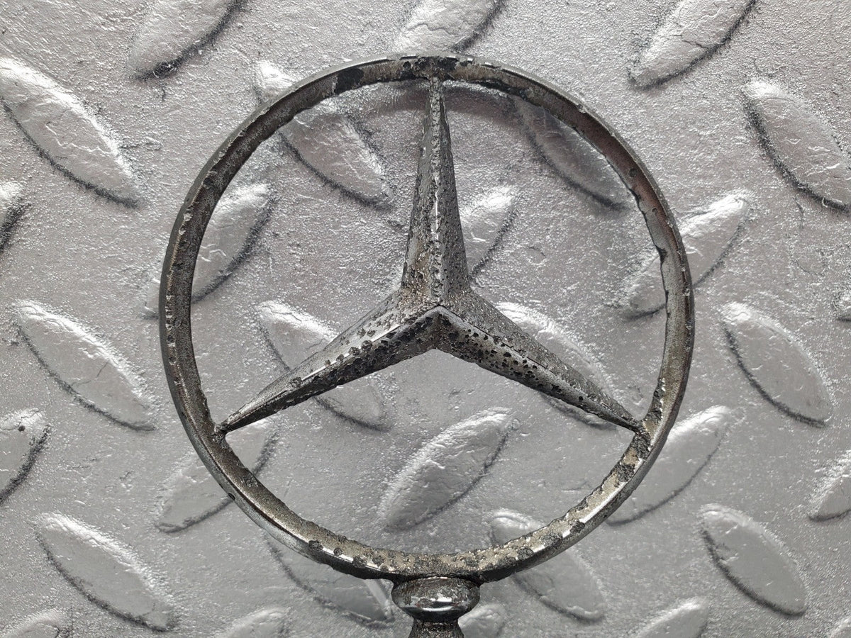 50763 Mercedes-Benz W108 280SE 3.5 Front Emblem Badge A1088880117