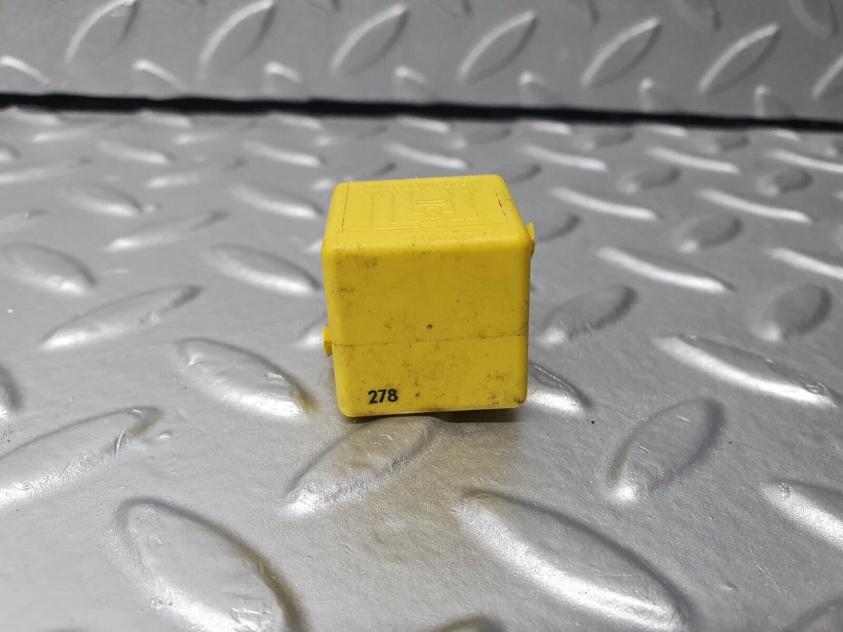 41797 Mercedes-Benz W202 C200 Multi Purpose Relay A0025421419
