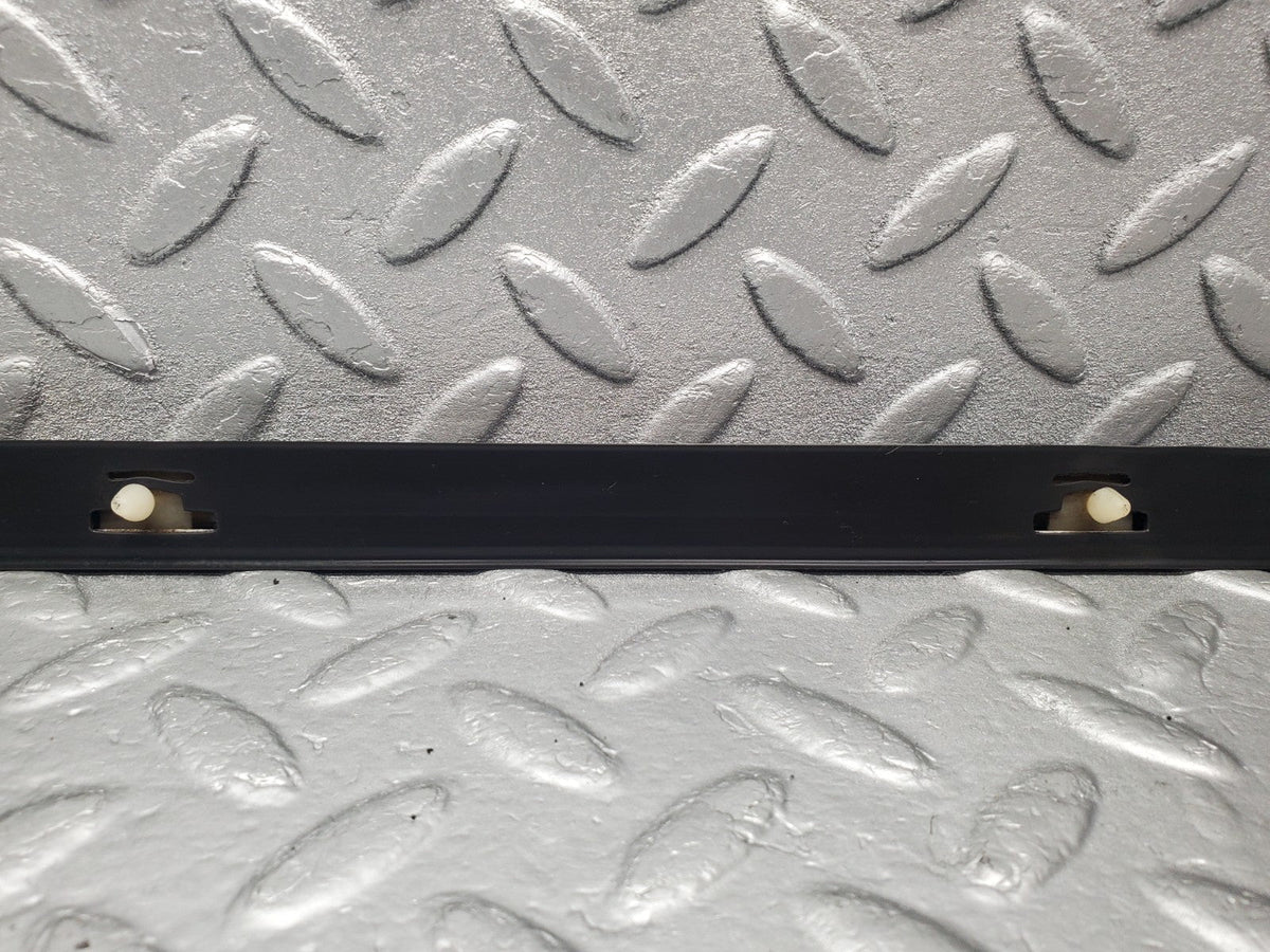 50745 Mercedes-Benz W108 280SE 3.5 Rear Left Fender Wing Centre Moulding Trim