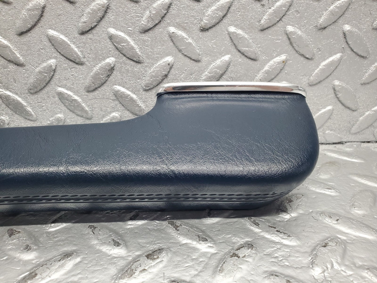51349 Mercedes-Benz W123 Rear Right Interior Door Handle Blue A1239702001