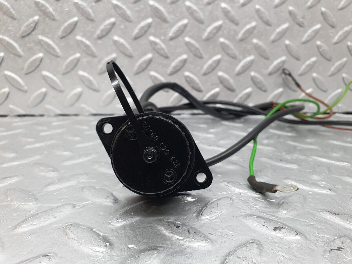 43953 Mercedes-Benz C123 230CE Coupe Diagnostic Connector A1235450026 A1235450003
