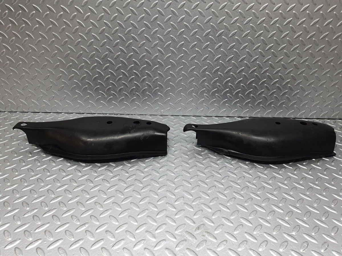 41779 Mercedes-Benz W202 C200 Rear Control Arm Cover 2x A1293520189 A1293520188