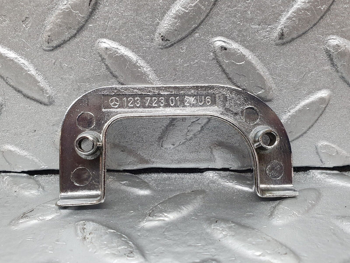 44176 Mercedes-Benz C123 230CE Coupe Interior Chrome Door Latch Trim Left A1237230124