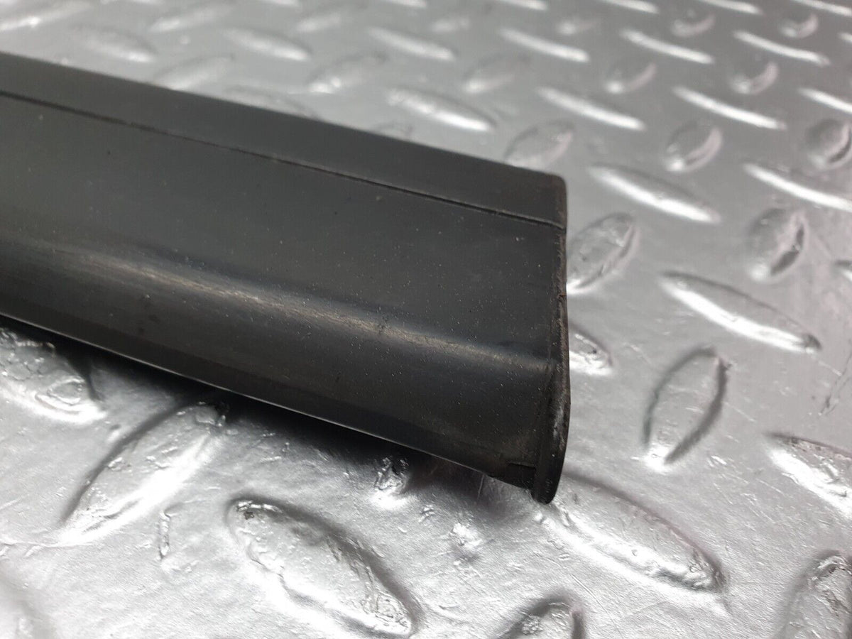 41685 Mercedes-Benz W124 200E Front Left Door Lower Moulding Trim