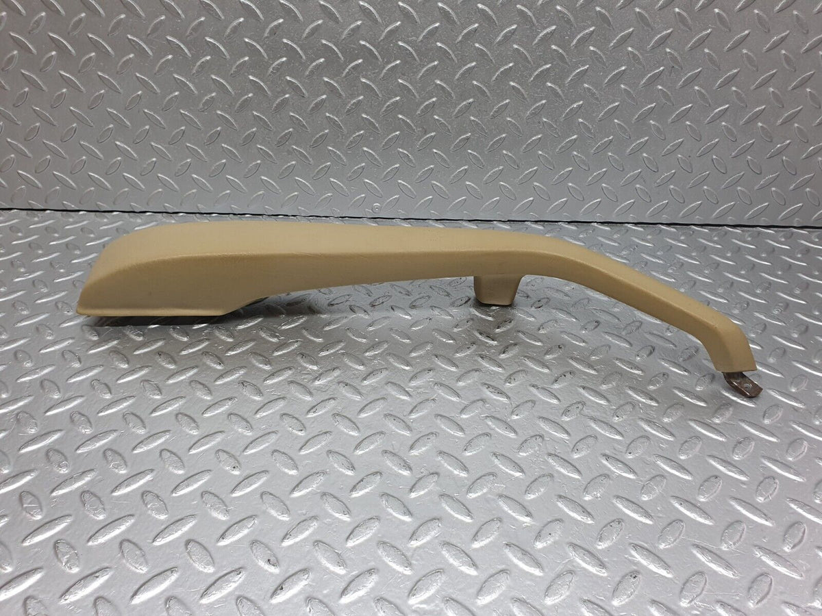 40928 Mercedes-Benz W126 300SE Front Right Interior Door Handle Beige