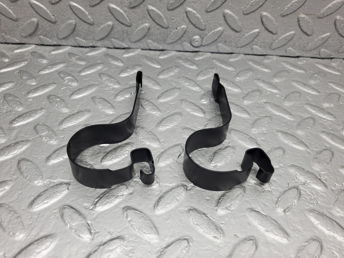 49924 Mercedes-Benz R107 380SL Radiator Fan Shroud Cover Holder Set