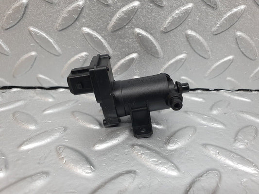 41923 Mercedes-Benz W202 C200 Heater Control Vacuum Valve A2028000178