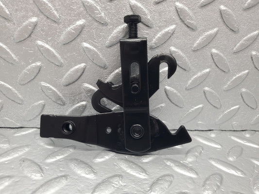 48999 Mercedes-Benz A124 320E Cabriolet Handbrake Adjusting Handbrake Regulator