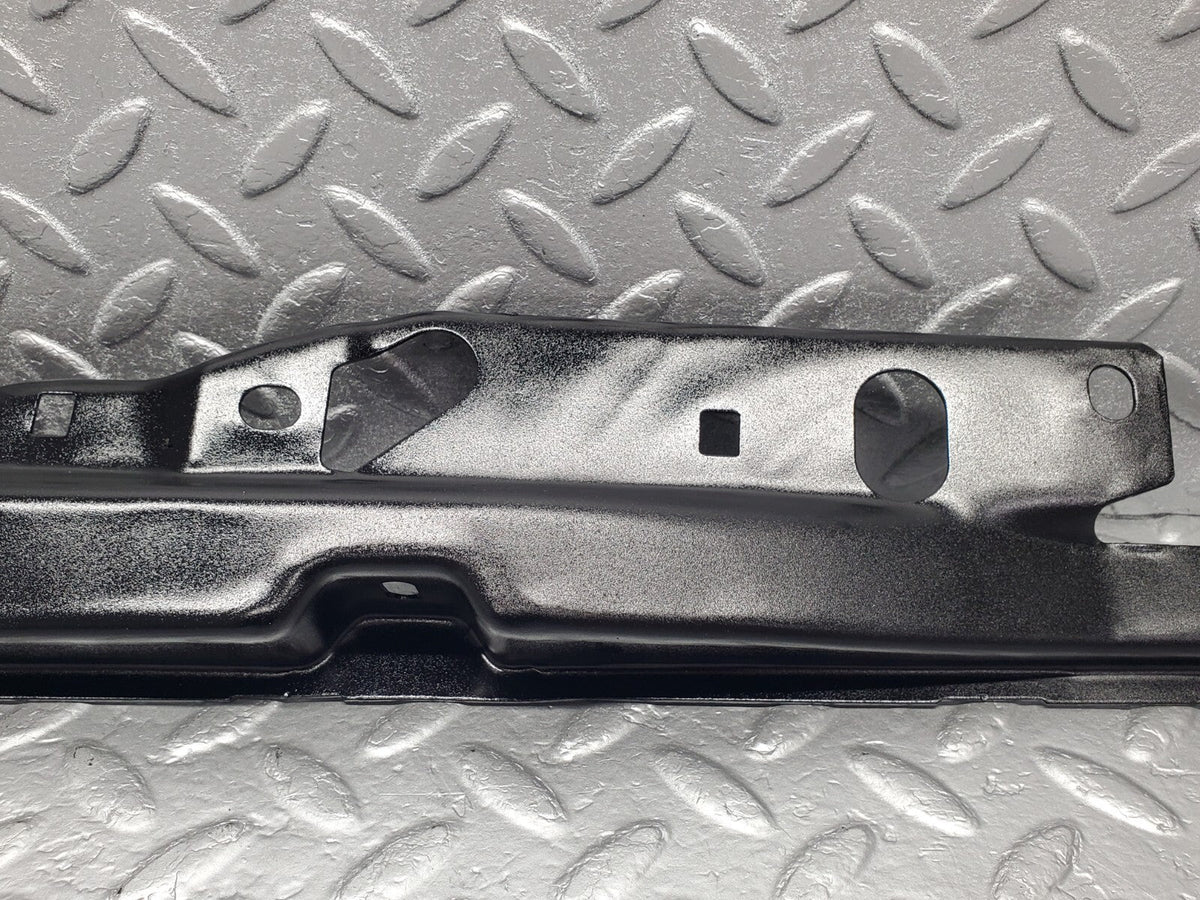 48989 Mercedes-Benz A124 320E Cabriolet Rear Right Window Upper Support Bracket