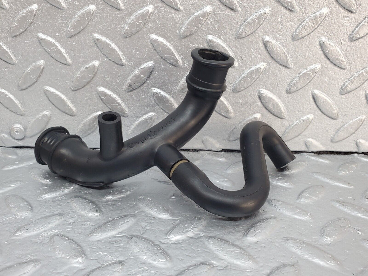 45379 Mercedes-Benz 280E M110.983 Air Intake Pipe A1100944182 A1100944882