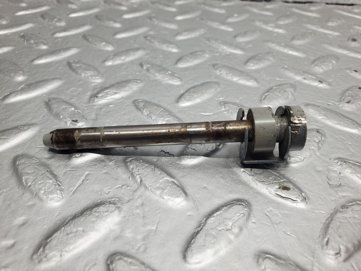 49328 Mercedes-Benz A124 320E Cabriolet Trunk Hinge Pin