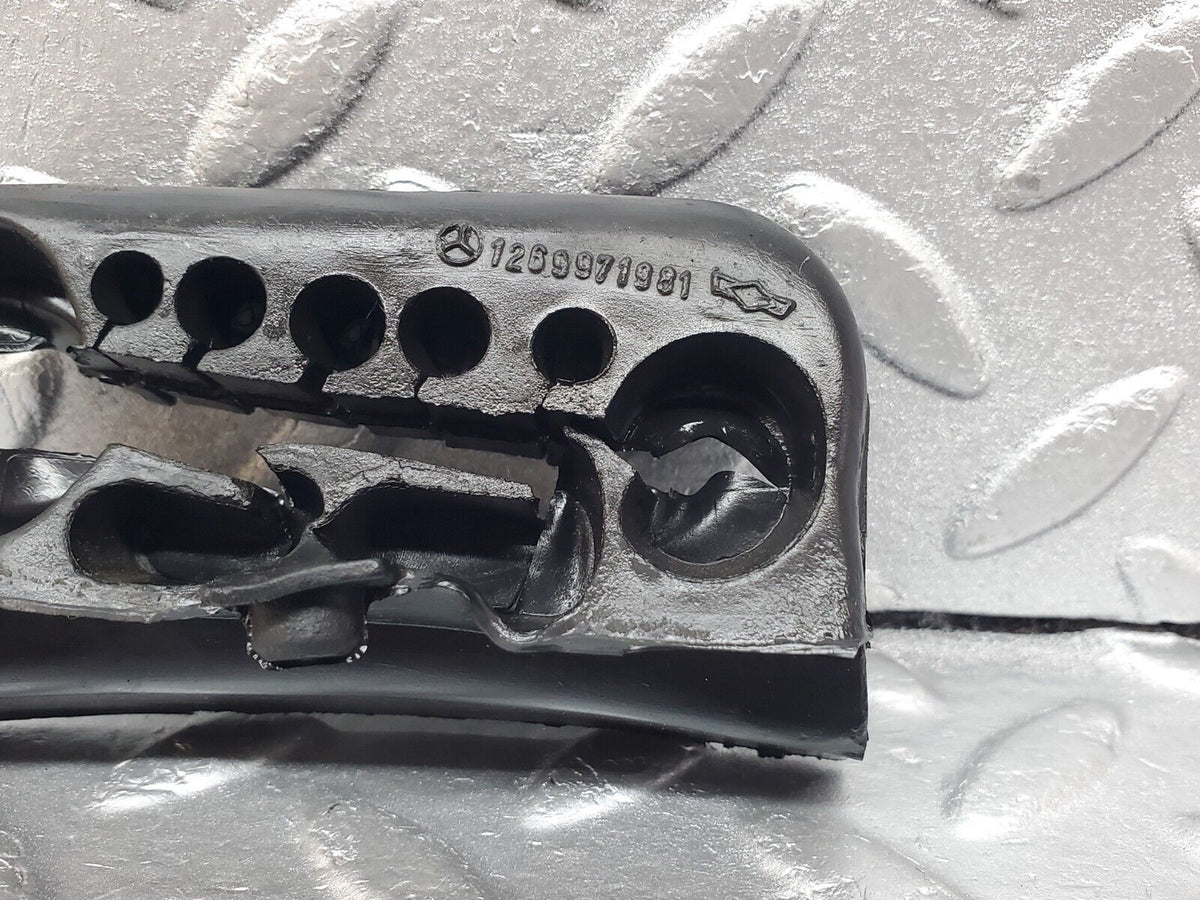 45725 Mercedes-Benz W126 420SE Firewall Grommet Right Side A1269971981