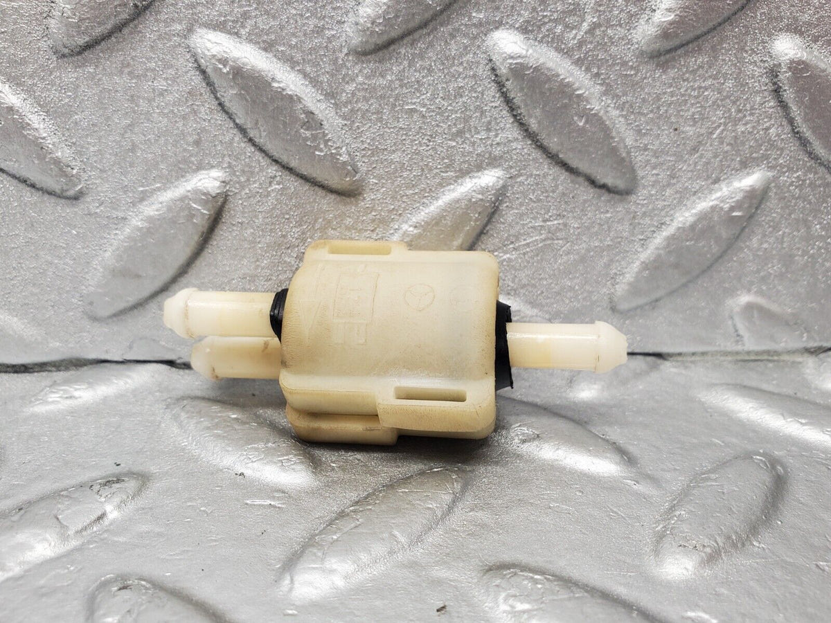 46541 Mercedes-Benz C123 280CE Coupe Windscreen Washer Fluid Distributor