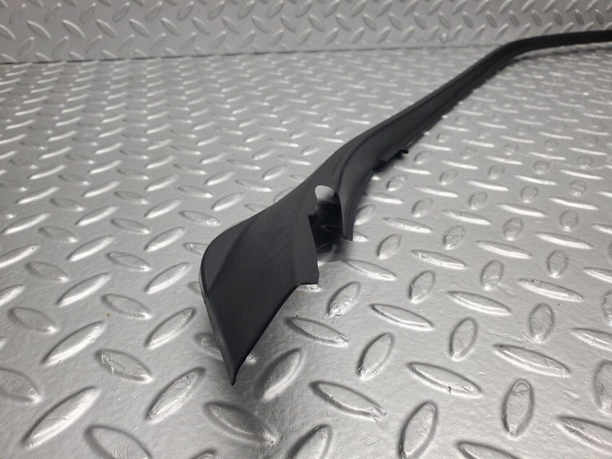 46250 Mercedes-Benz W124 280E Front Right Door Window Frame Trim A1247250271