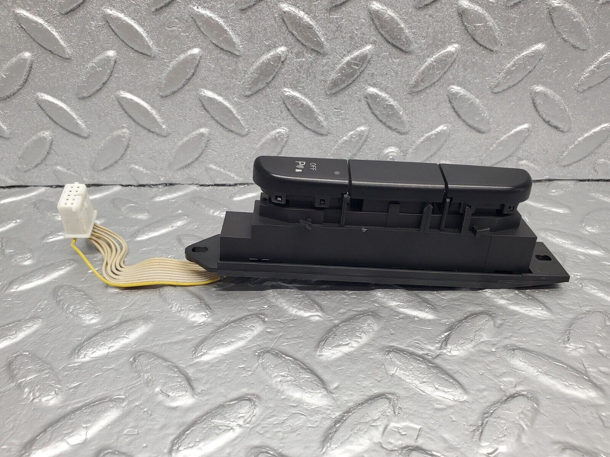 47778 Mercedes-Benz R230 350SL Coupe Parking Sensor Switch Unit A2308212951