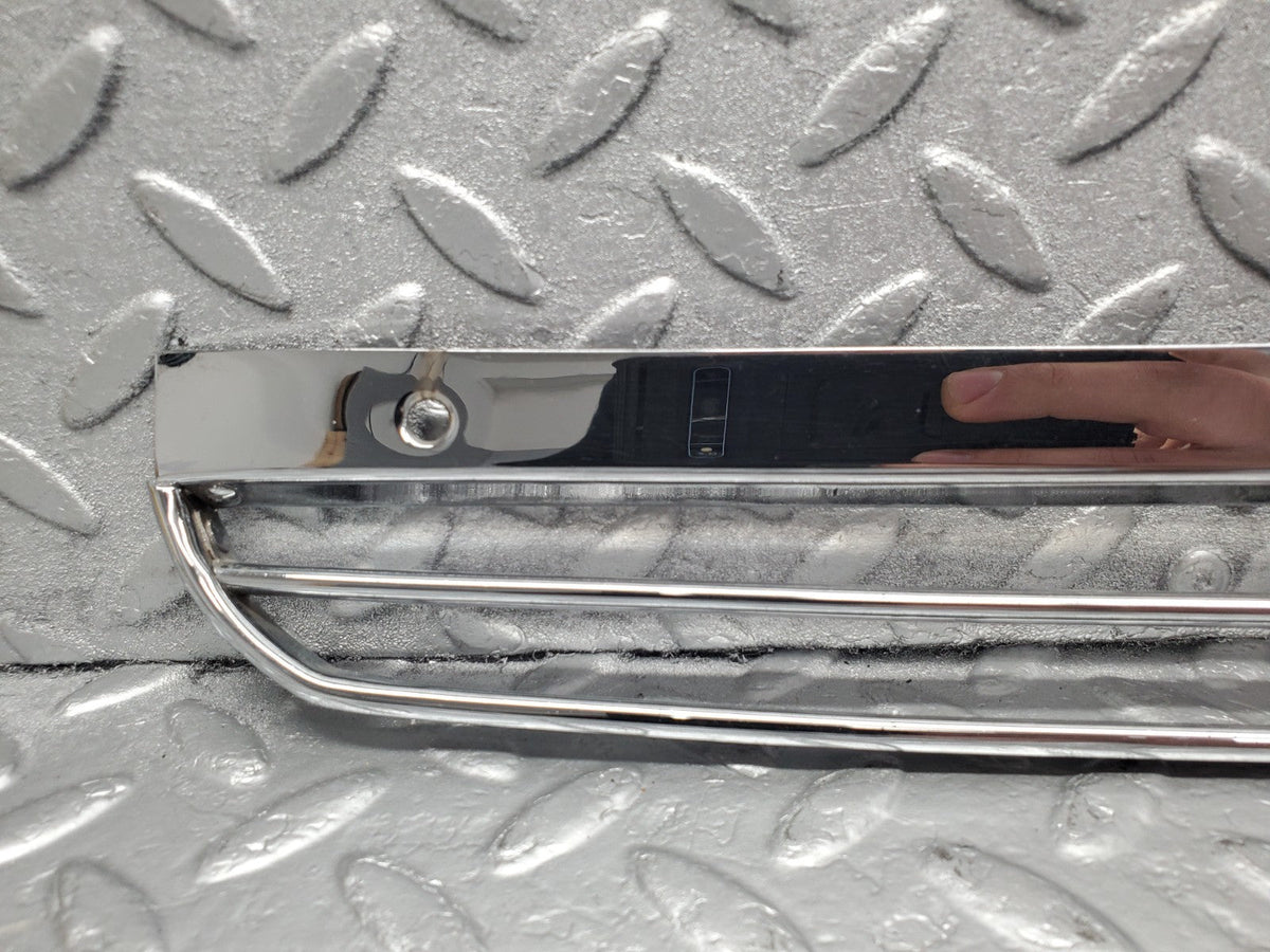 51204 Mercedes-Benz W113 Pagoda Air Intake Chrome Grill