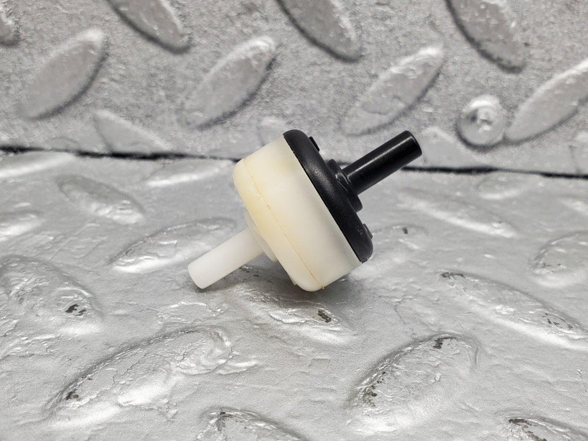 49840 Mercedes-Benz R107 380SL Vacuum Check Valve