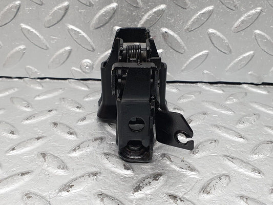 41150 Mercedes-Benz W126 300SE Lock Catch Right Side A1268801260