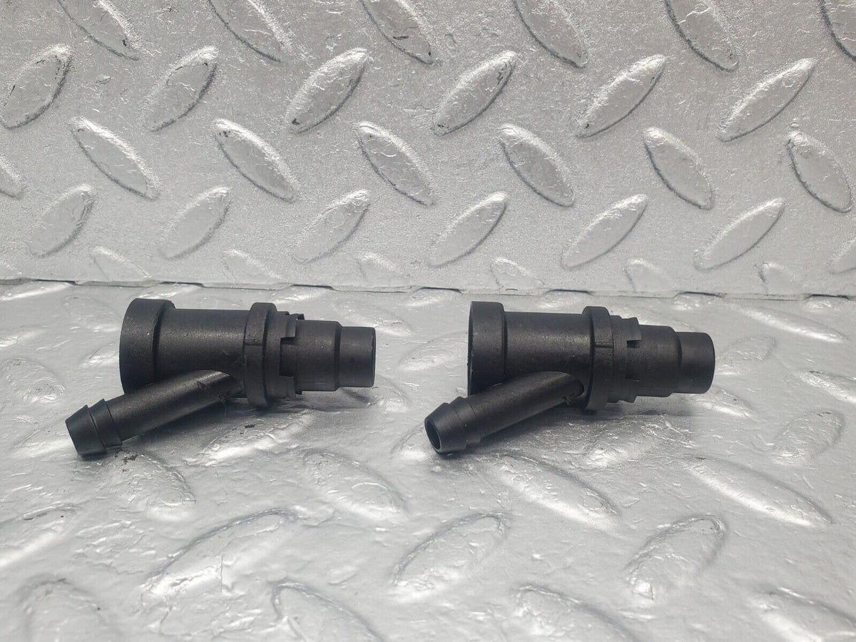46037 Mercedes-Benz W126 420SE Fuel Injector Holder 2X