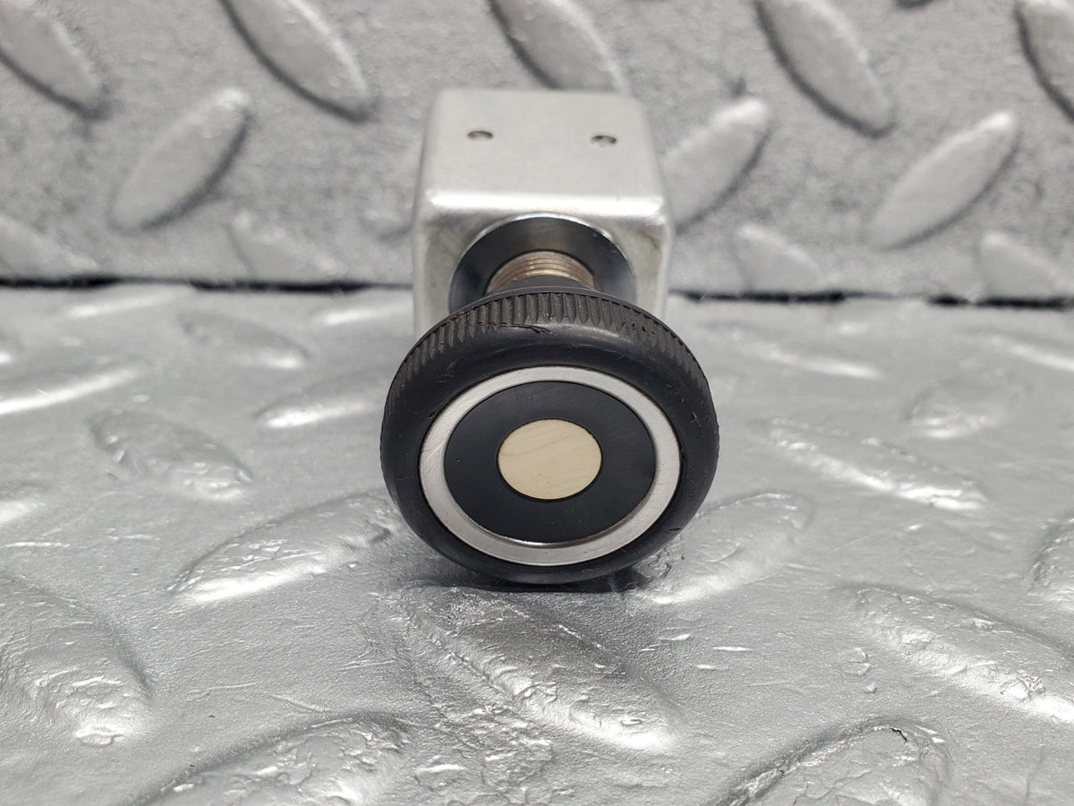50499 Mercedes-Benz W108 280SE 3.5 3 Pin Pull Switch